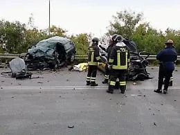 Scontro frontale tra due auto, muore un operaio a Sciacca