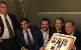 Per Miccich&egrave; "leghista del Sud"
ora Salvini &egrave; un po' meno&nbsp;&laquo;str...&raquo;