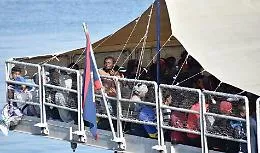 Mediterraneo mare di vita e di morte: 6000 salvati in due giorni; 80 le vittime