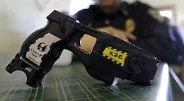 In Sicilia forze dell'ordine con il taser,
gi&agrave; mercoled&igrave; il via a Catania e Palermo