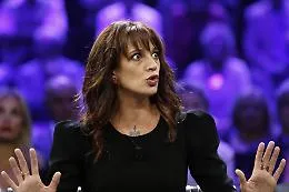 Asia Argento grida in tv la sua innocenza e confessa: &laquo;Vorrei tornare a XFactor&raquo;