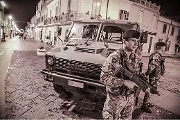 Catania: pattuglia dell'Esercito interviene e blocca rapinatori