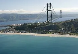 Ponte Stretto, il governo dal no al "boh"
Frenata sulla Rg-Ct: ecco cosa c'&egrave; dietro