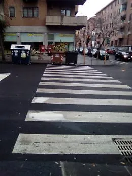 Catania: cassonetti dei rifiuti in "divieto di sosta"