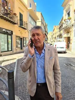 Il sogno di Miccich&egrave;: via Atenea trasformata in un outlet grandi firme