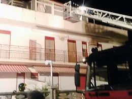 Porto Empedocle, barbecue distrugge veranda di abitazione