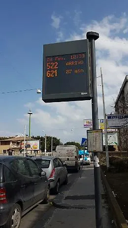 &laquo;L'Amt, un'azienda assurda. Si pu&ograve; prendere un bus (sporco) alle 12 per arrivare al lavoro alle 14?&raquo;