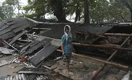 Eruzione provoca tsunami in Indonesia, almeno 280 i morti e oltre 1.000 i feriti