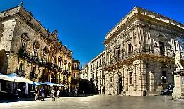 Commercio: il centro storico di Siracusa il pi&ugrave; vitale d'Italia, negozi in calo nelle altre citt&agrave; siciliane