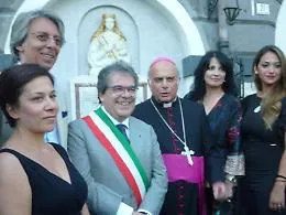 Alla vigilia della festa, ripulita la fontanella di Sant'Agata: &laquo;I vandali pagheranno&raquo;