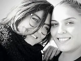 Debora e Morena, le due sorelle del gustoso business delle melanzane