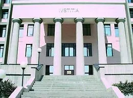 Botte alla moglie in albergo durante la vacanza: chiesto il processo