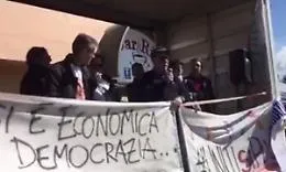 Vittoria, dopo l'incendio dei Tir il presidente del Consorzio Caair: "Ribelliamoci"