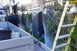 Catania, vetrine "spaccate" da "Papini" per rubare la merce