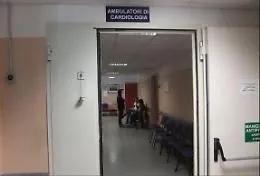 Infezione all'occhio dopo l'intervento alla cataratta, quattro pazienti stanno meglio. La clinica privata: &laquo;Avviata un'indagine interna&raquo;