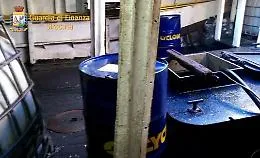 Al largo di Siracusa fermata nave con 100 tonnellate di carburante di contrabbando