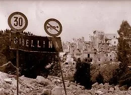 "L'Isola che non si arrende" in una mostra  di foto dell'archivio storico de La Sicilia