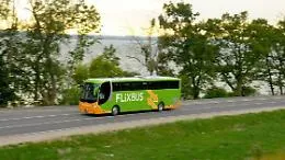 Trasporti: Flixbus si allarga in Sicilia e annuncia i nuovi collegamenti