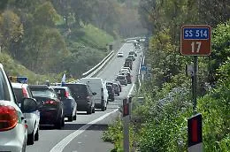 La Ragusa-Catania chiude durante il ponte del 1 maggio: demolizione di un cavalcavia