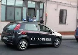 Siracusa, sassi contro gli anziani: bullo di 15 anni finisce in una comunit&agrave;