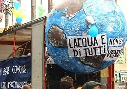 Acqua in Sicilia, gestione anche ai privati ma multe pesantissime in caso di distacchi