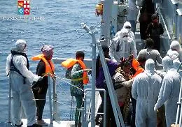 Augusta, 38 migranti dalla Turchia su un veliero: arrestati gli "skipper"