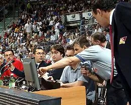 Basket, voce dell&rsquo;arbitro in diretta tv: si comincia con Trapani-Agrigento su Skysport