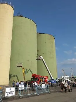 Catania, i silos del porto consegnati agli street artist