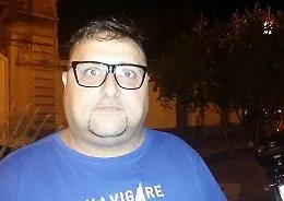 Catania, il pap&agrave; del bimbo con la coppola &rdquo;Quel manifesto &egrave; stato mal interpretato&rdquo;
