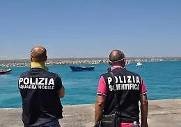 Pozzallo, la polizia identifica e ferma quattro scafisti