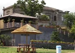 Riposto, blitz della Finanza nell&rsquo;agriturismo a luci rosse