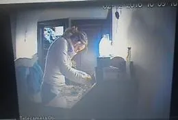 Gravina, faceva le pulizie e rubava i preziosi: incastrata da una telecamera nascosta