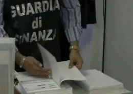 Catania, la GdF scopre azienda fantasma Falsi braccianti per truffare 1,3 mln a Inps