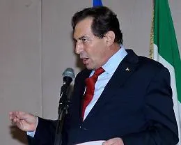 Centomila euro in pi&ugrave; per i consulenti di Crocetta: protestano opposizioni