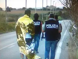 Ispica, in trentatr&eacute; sbarcano su una barca a vela