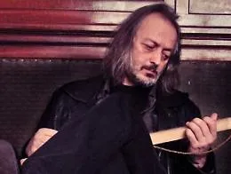 Il cantautore catanese Cesare Basile tra poesia, De Andr&eacute;, Cash e Balistreri
