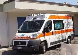 Palermo, si stacca un ramo Ferite (non gravemente) due donne