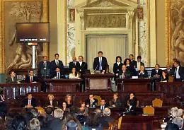 Sicilia, solo 9 deputati dichiarano di ricoprire un doppio incarico