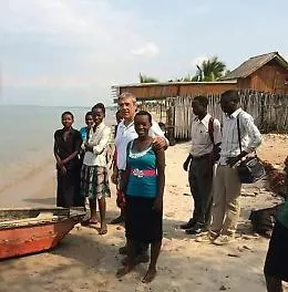 Tot&ograve; Cuffaro &egrave; arrivato in Burundi Ecco le prime foto scattate a Cimbaye