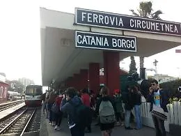 Le storie sotto il Vulcano raccontate dai ragazzi viaggiando a bordo di una littorina