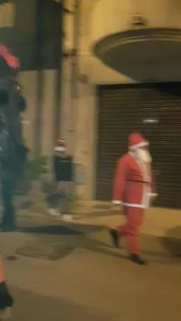 Babbo Natale &egrave; arrivato a Comitini distribuendo dei doni ai bimbi che erano a casa