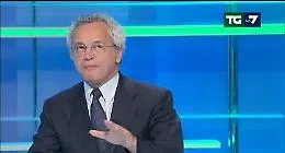 Incendio in studio nel TgLa7 e Mentana interrompe il telegiornale: &laquo;Non &egrave; uno scherzo&raquo;