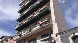 25 Aprile a Catania, "Bella Ciao" sui balconi di viale Libert&agrave;