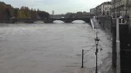 Murazzi allagati a Torino, il Po ora fa paura