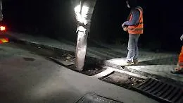 A Catania tombini e caditoie ripuliti con sistema Canaljet