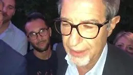 Musumeci incontra i giovani al lido: &laquo;Attratti dal pizzetto? No, dalla politica&raquo;