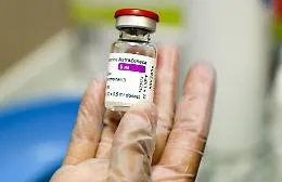 Morti sospette e malori: oggi in Sicilia gli ispettori del ministero a caccia di legami con AstraZeneca