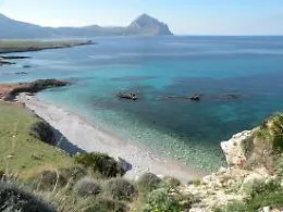 Makari, la spiaggia diventata cult con la fiction Rai