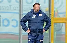Calcio Catania, il tecnico Raffaele sempre pi&ugrave; in bilico dopo l'ultimo ko: ecco tutte le ipotesi