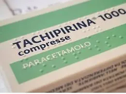 Vaccino, l'Aifa: &laquo;Non fare uso preventivo di aspirina, tachipirina o eparina&raquo;